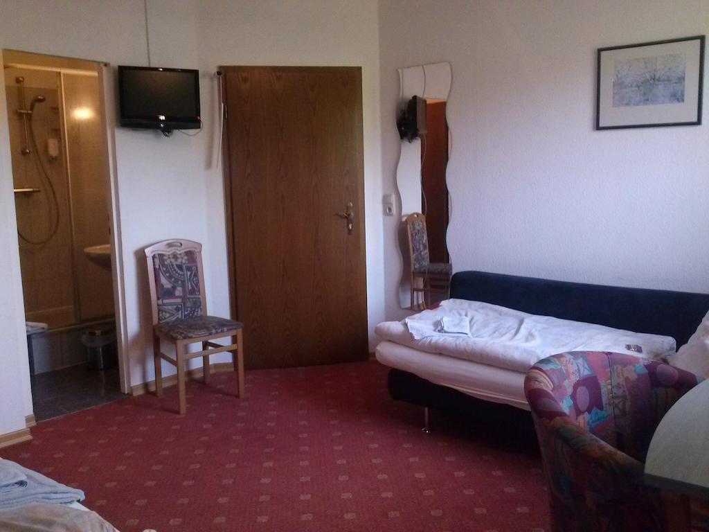 Hotel Garni Am Bowenberg Niederzissen Room photo